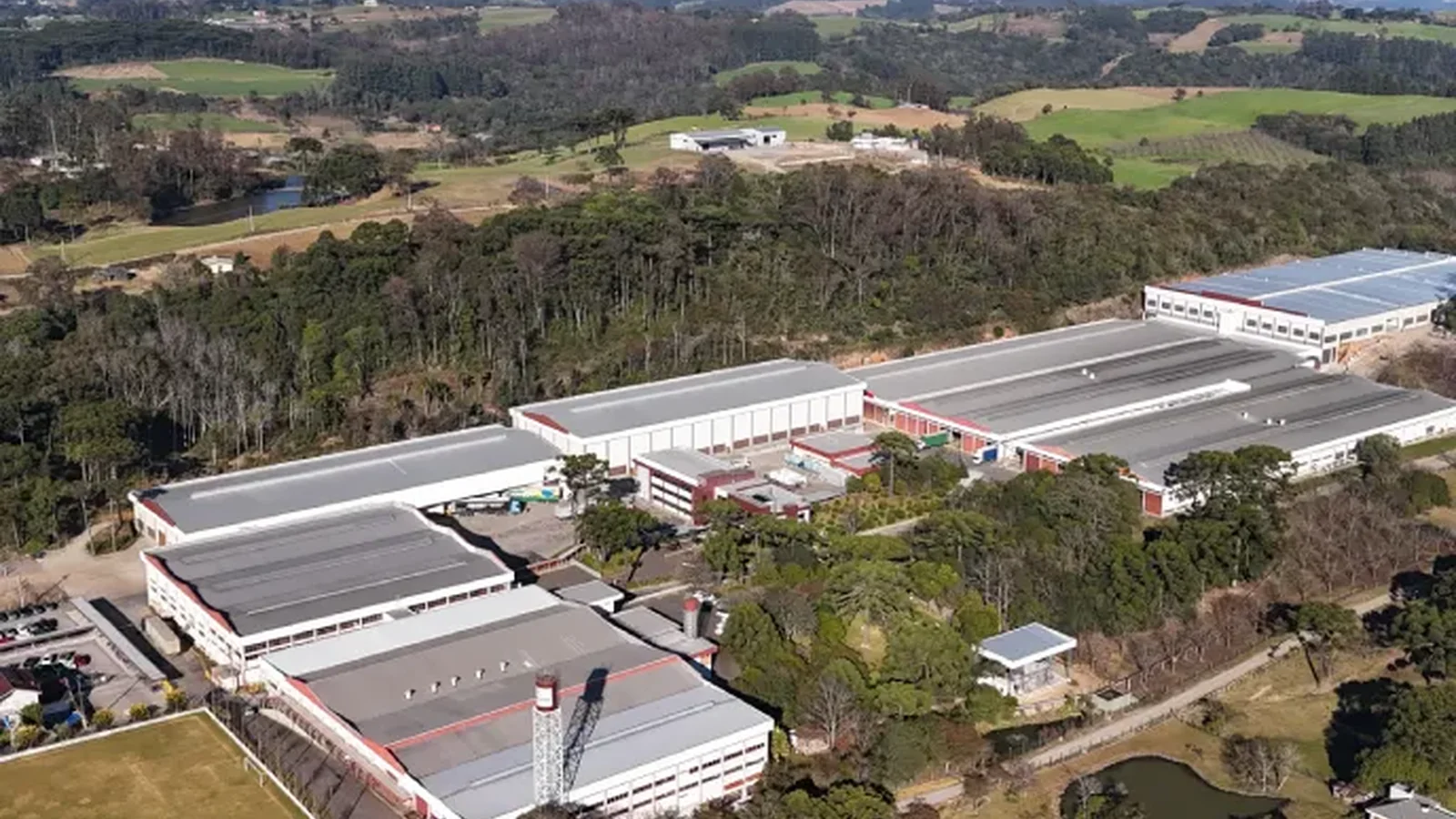 Fábrica Galvanotek em Carlos Barbosa-RS — embalagens plásticas fabricadas com tecnologia ABA e certificações ISO